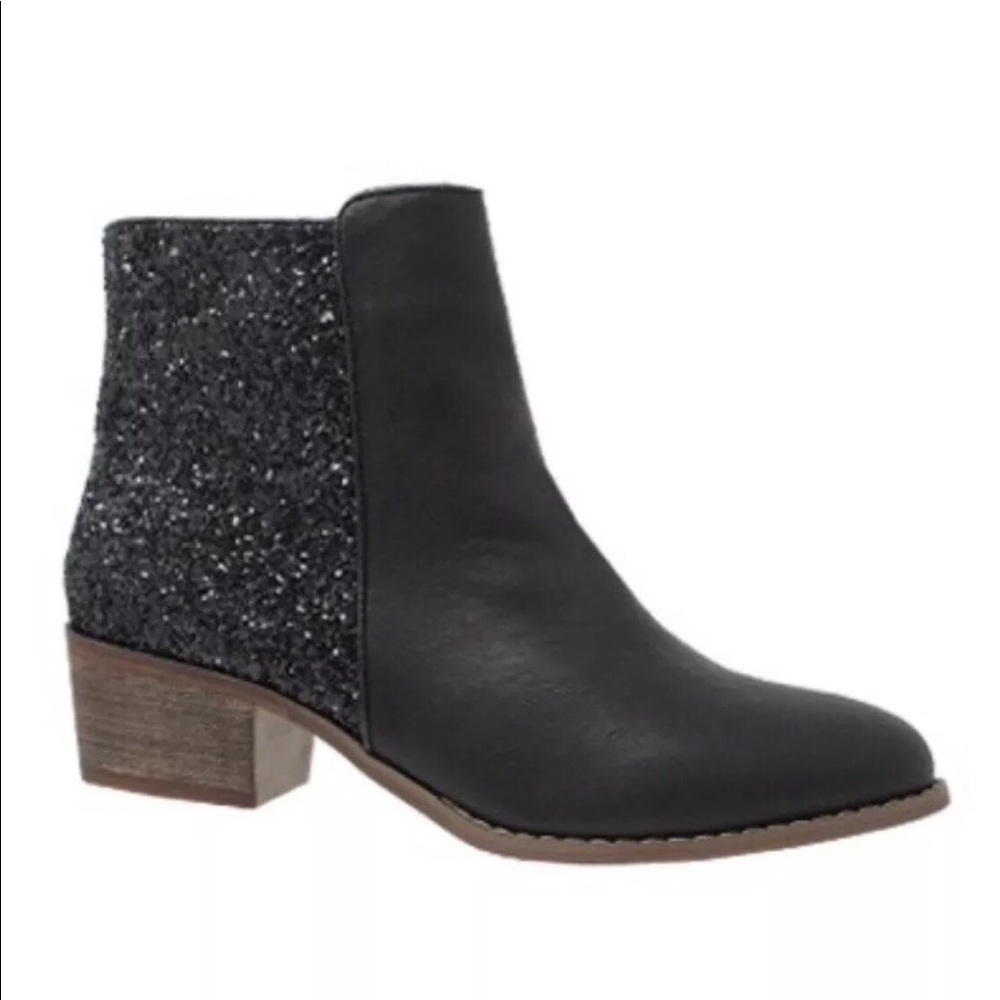 Black and Glitter Booties Ankle Shoes New In Box